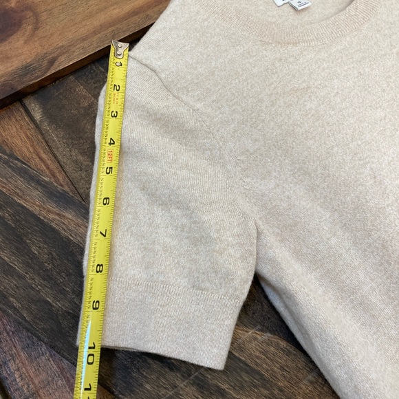 J Crew Tan/Cream With Cashmere Top - Picture 4 of 5